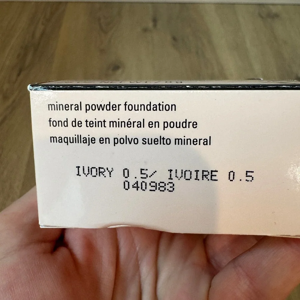 Mary Kay Mineral Powder Foundation Ivory .5 Loose Face Makeup 0.28oz New in Box